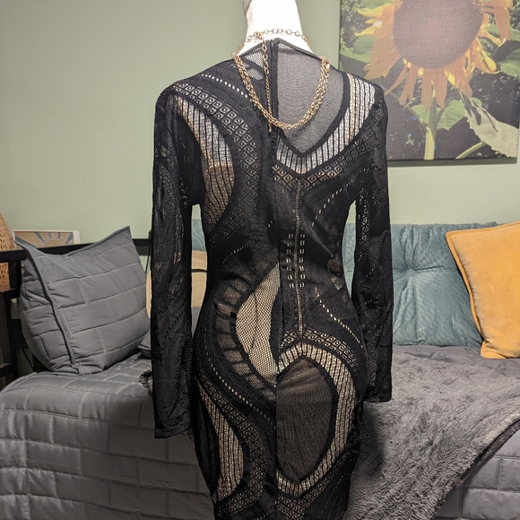 Cocktail Dress Black Body Con attached slip - Picture 2 of 6